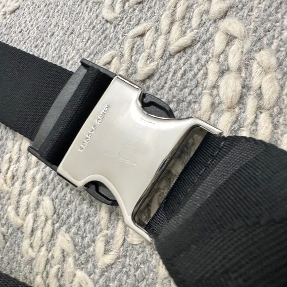 Marc Jacob’s Leather Belt bag - Picture 5 of 6